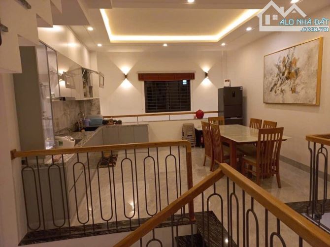 💎BÁN NHÀ KIỆT Ô TÔ NGÔ QUYỀN – 96M² – FULL NỘI THẤT XỊN – GIÁ CHỈ 8,8 TỶ✨