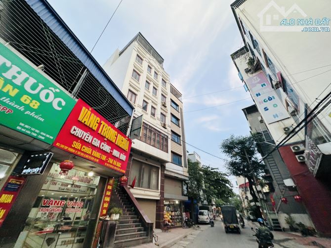 CHDV MẶT PHỐ PHÚC DIỄN lô góc 8 TẦNG 210M2 28PKK Thang máy - 3 ô tô tránh - 14x tr/tháng