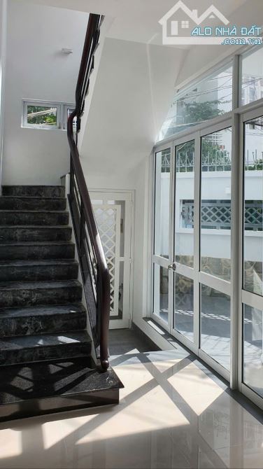 Bán nhà hẻm Quốc Tuấn cách đường Lê Hồng Phong 30m giá 5 tỷ 700 triệu