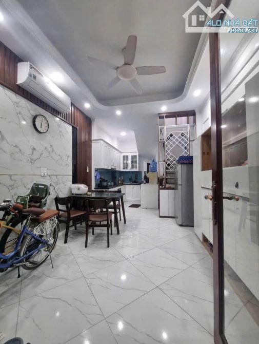 💥 CHDV cao cấp Nguyễn Đổng Chi