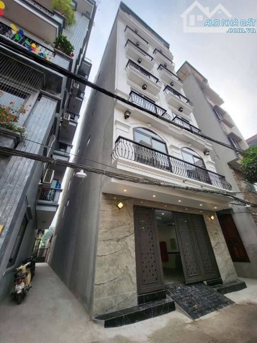 Lô Góc - 28 Căn Hộ Cao Cấp, 140 triệu/tháng, Phố Xuân Đỉnh - Ngõ Oto, 110m2, MT 6m