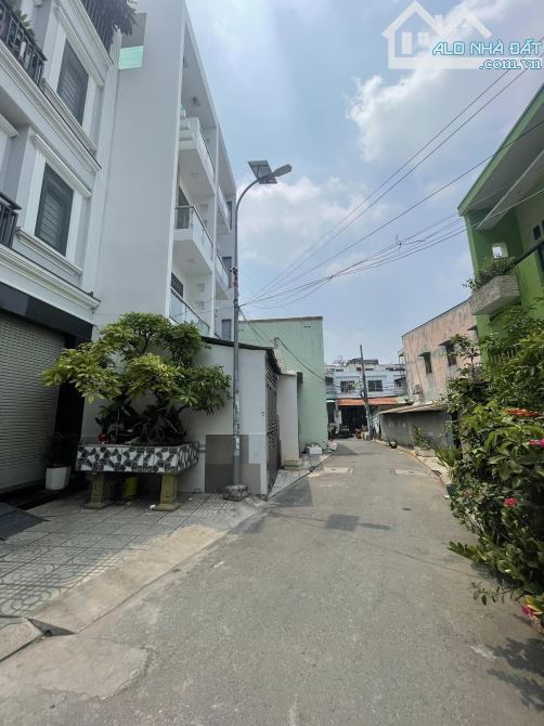 Nhà Mới Hẻm Xe Hơi Đường Số 29 , Khu Tên Lửa, 4x13.5, 3.5 Tấm, 7.7 Tỷ , Lh : Kim Hữu
