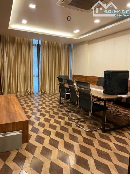 PL NGUYỄN THỊ ĐỊNH – VỈA HÈ, ÔTÔ TRÁNH – 6T THANG MÁY – 65M² – 33.8 TỶ (ECG305056)