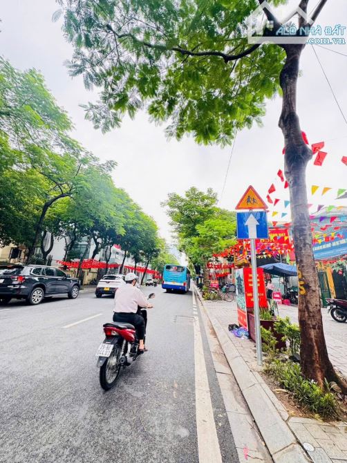 bán nhà Mật phố Nguyễn Thái Học, Đống Đa DT 45m (ttsd 52m, 2 Tầng, MT 4,72m 🧧Gia 31.5 tỷ