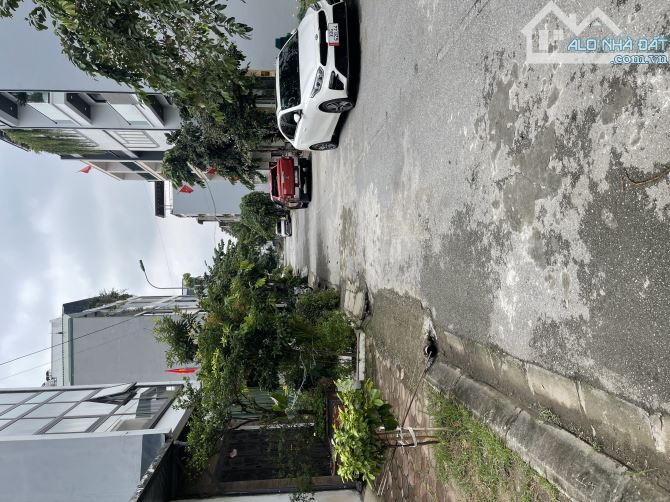 bán đất gia lâm đất  tái định cư vỉa hè oto tránh đầu tư quá đẹp 52m2 nhỉnh 10tỷ có tl