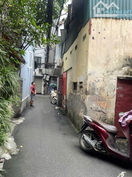 ĐẤT TẶNG NHÀ TRUNG KÍNH – LÔ GÓC – MT 6M – 72M² – 2 TẦNG – 12.7 TỶ (ECG91544)