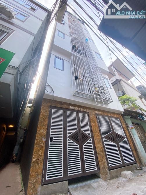 CHDV Liên Mạc 42m2 5 tầng 7PKK Góc-thang máy-ô tô đỗ cửa chỉ 6,x tỷ rẻ giật mình