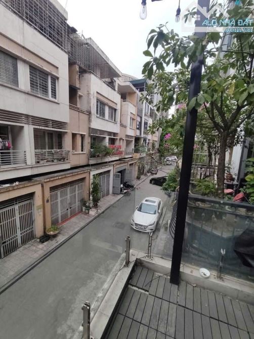 Cho thuê nhà lk KĐT Văn Phú, Phú La, Hà Đông. DT 76m x 4 tầng, giá 20tr
