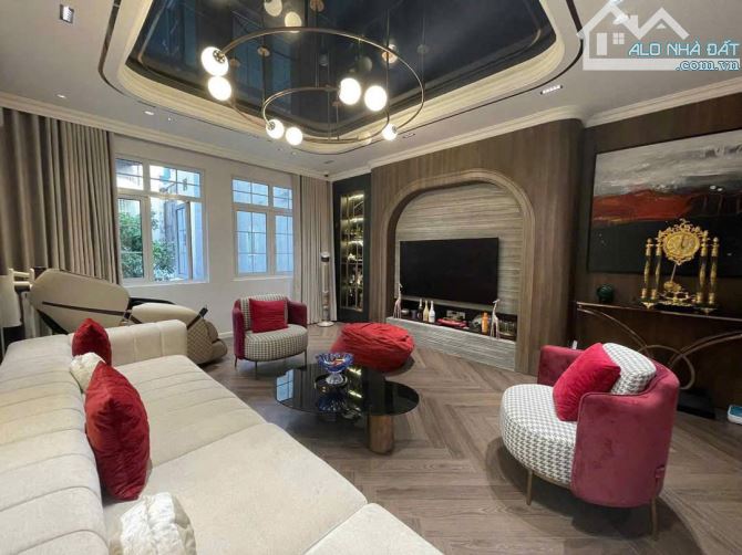 Bán nhà Trần Quang Diệu 48m x 6 tầng thang máy Nhà đẹp Nội thất cao cấp 17 tỷ