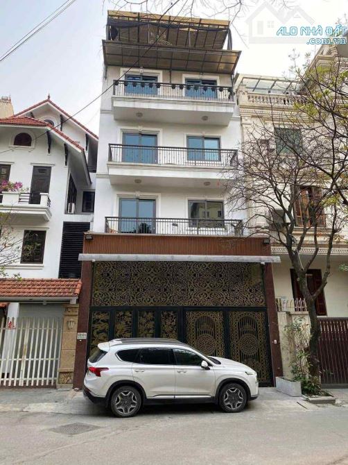 Bán nhà Mỹ Đình, full nội thất, 2 thoáng, ô tô đỗ cửa, kinh doanh Vp, 40m mt4 hơn 10 tỷ