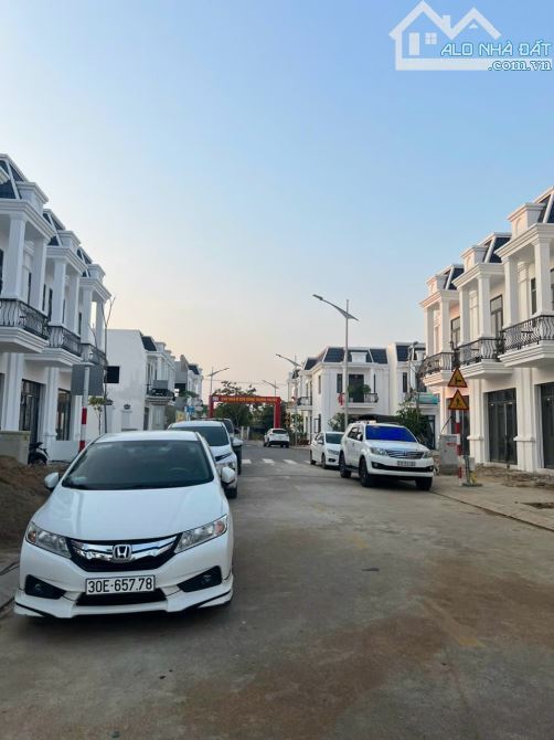 BÁN NHÀ VIEW SÔNG ĐÃ HOÀN THIỆN GIÁ CHỈ 2ty930