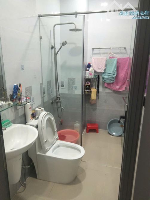 Nhà hẻm oto gần Đặng Văn Bi. 1 trệt 2 lầu, 4pn 4wc, DT rộng - 10