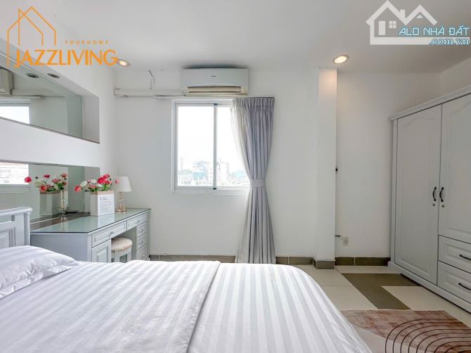 SIÊU PHẨM CĂN HỘ 2PN FULL NỘI THẤT CỰC RỘNG 70M2 CỬA SỔ LỚN NGAY QUẬN 1 - 10