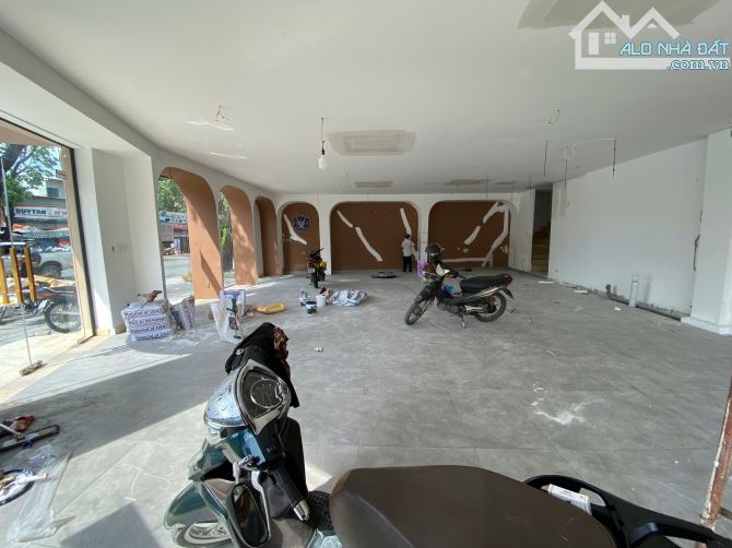Bán nhà góc 2MT 238a Đinh Bộ Lĩnh, P26, BThạnh_(DT: 16x12m), Cn 160m2, 3 Tầng, Giá 44.8 tỷ - 10