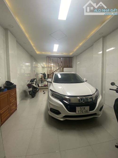 Bán nhà tân Bình - Hẻm oto tránh. Nhà cao tầng - tặng full nội thất - 11