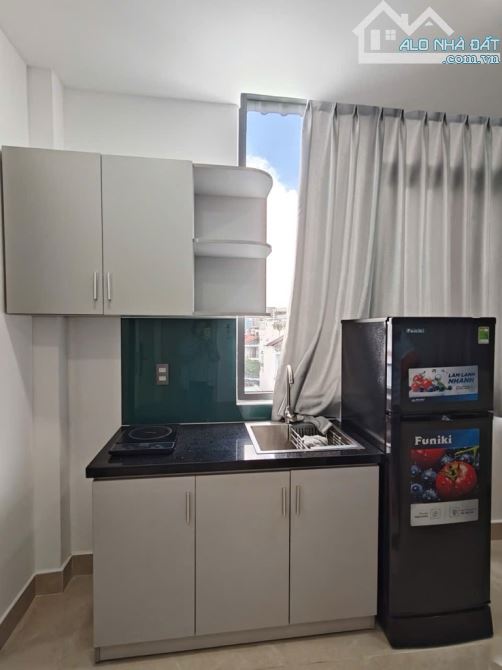 TÒA CHDV MẶT TIỀN - NGAY TRƯỜNG NGUYỄN TRÃI - 8 TẦNG - NGANG KHỦNG 8M - 310M2 - 11