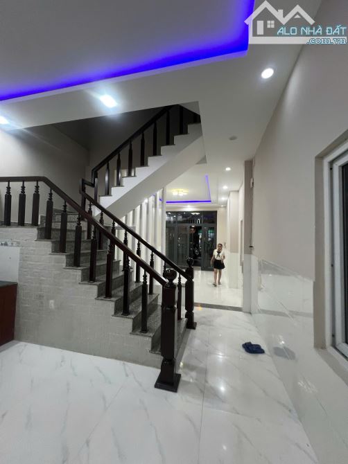Bán nhà 3 tầng đường Nguyễn Thiện Kế, Sơn Trà gần cầu Rồng - 11