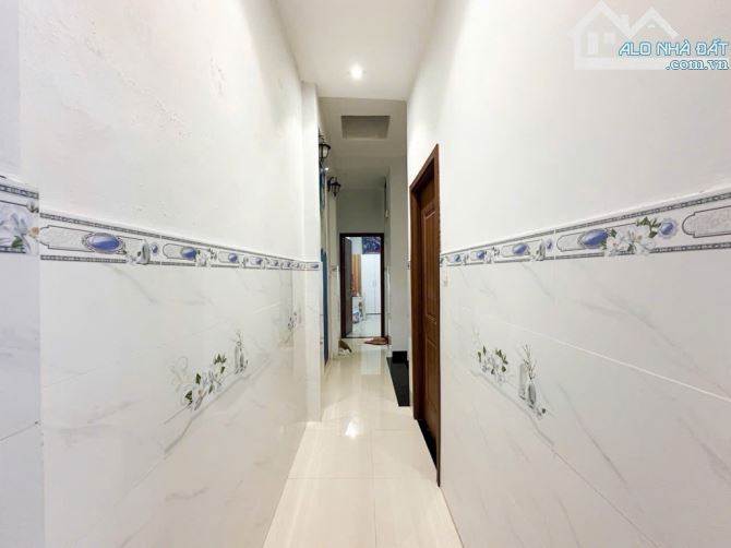 BÁN NHÀ HUỲNH TẤN PHÁT SHR 2 TẦNG CHỈ 4.69T - 11