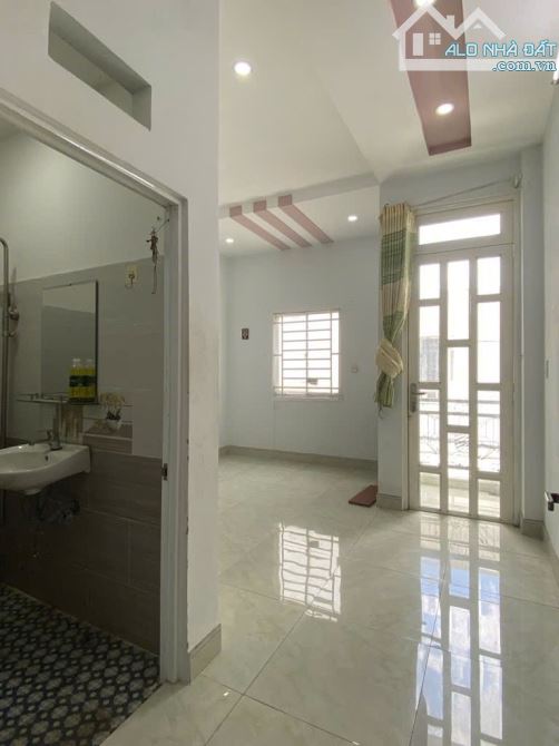 BÁN NHÀ 2 MẶT HẺM XE HƠI CHIẾN LƯỢC BÌNH TRỊ ĐÔNG - 4X18 - 3 TẦNG GIÁ 6,1 TỶ TL - 11