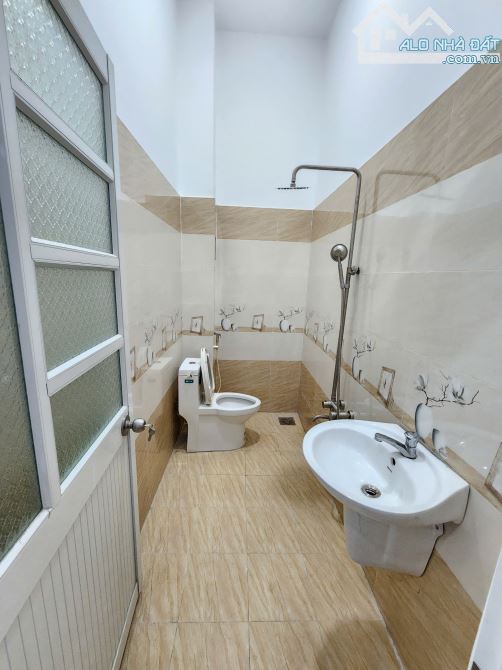 Bán nhà 1 trệt 1 lầu hoàn công gần Làng Đại Học P.Bình An Tp.Dĩ An chỉ 4 tỷ75 TL M7797 - 11