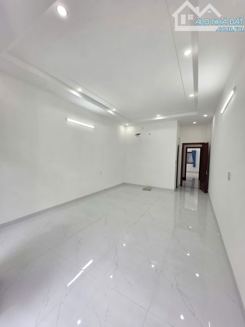 Bán nhà 1 trệt 2 lầu, đúc 3 tấm, KDC, p.Thuận Giao, Tp.Thuận An chỉ 4,6 tỷ TL M7798 - 11