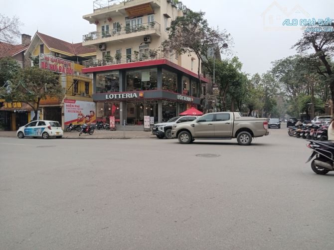 Bán nhà mặt phố Nguyễn Hữu Thọ 500m2, Mặt tiền 20m, sổ đỏ vuông, Giá bán 742 triệu/m2