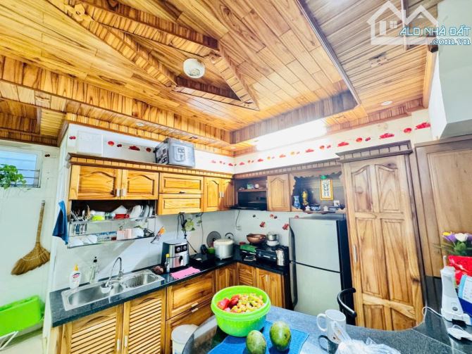 NHÀ 3 TẦNG HẺM NGUYỄN KHUYẾN, 63M2, XE HƠI TẬN NHÀ, 2PN, GIÁ 4,3 TỶ - 1
