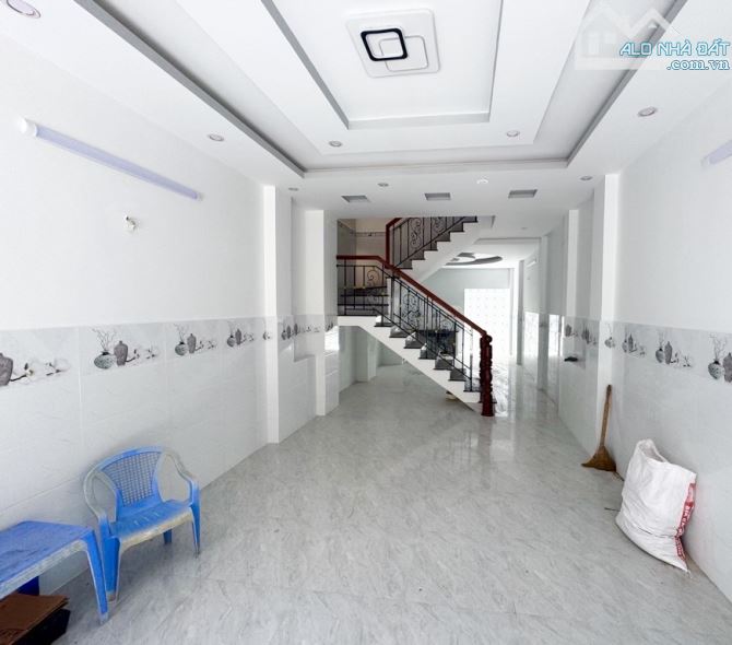 TRẦN THỦ ĐỘ-TÂN PHÚ, 4M X 15M, 3TẦNG, HXH, GẦN AEON MALL,TÂN PHÚ GIÁP TÂN BÌNH, CHỈ 6.X TỶ - 1