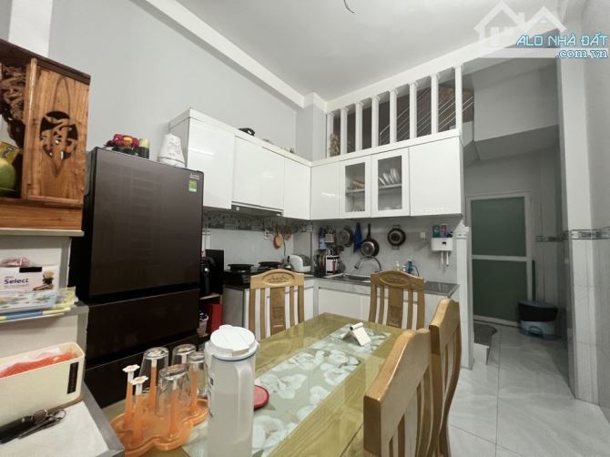 Siêu Hót 3 Tầng btct Trường Thọ, Gần chợ Thủ Đức, 4x13, Giá 4tỷ6 50m2 - 3