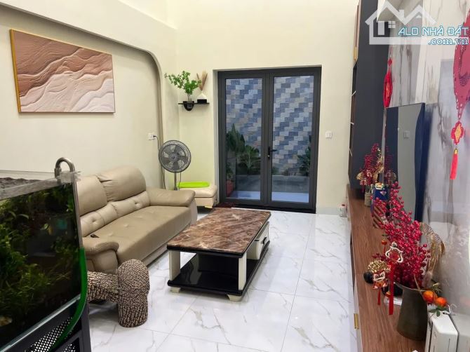 Bán nhà hẻm 8M Gò Dầu Tân Phú, 70m2, mới xây, 4 tầng cách MT 50m gần Aeon Mall chỉ 9.7 tỷ - 1