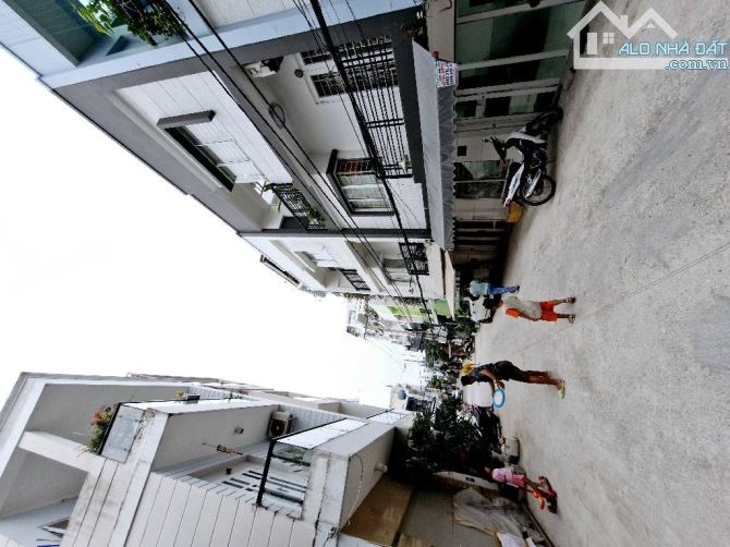Nhà 4 tầng Dương Cát Lợi, TT Nhà Bè – 6x10m – 5,75 tỷ – Đường 7m xe tải tránh - 1