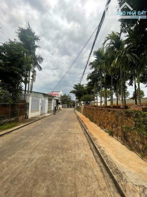 BÁN HƠN 500M2 ĐẤT THỔ CƯ HẺM Y ƠN - P. TÂN THÀNH - 1