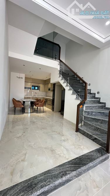 Nhà Phố Thiên Lôi Aeon Maill Đường 2 Ô Tô Tránh Nhau - 1