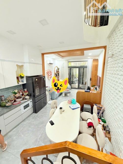 Bán Nhà Căn Góc - Hẻm Xe Hơi - Đường 3/2 Quận 10 - 56m²(4,3 x 13) 5 Tầng - 16 Tỷ Còn TL - 1