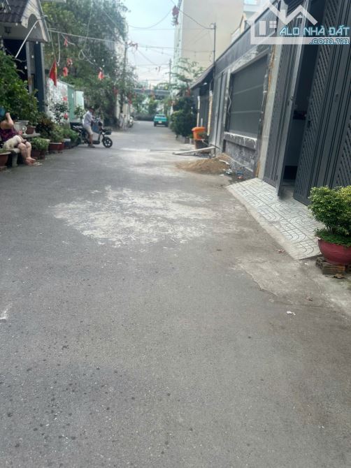 BÁN ĐẤT THỔ CƯ  80 M2– HẺM XE HƠI 6M – GẦN HÀ HUY GIÁP, NGÃ  TƯ GA Q12- 3.8 Tỷ (còn TL) - 1