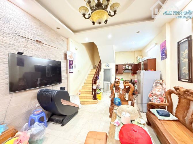 Bán nhà Phố Xốm 48m2, 6 tầng, thang máy, ô tô tránh, nhà mới ở ngay - 1