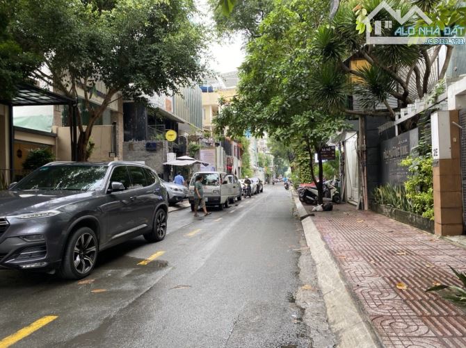 Bán nhà mt siêu bề ngang 10m đường A4 quận Tân Bình, DT: 10x 18m ( 180m2 ) Giá chỉ 50 tỷtl - 1