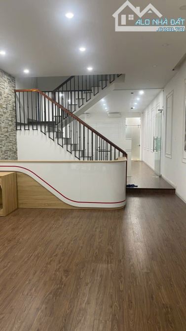 🔥Chỉ Còn 1 Căn Mặt Tiền Đường Văn Tiến Dũng Rộng 20M Gần Biển - 1