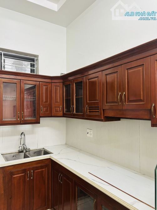 🏡🏡 căn nhà lô góc 2,5 tầng tại địa chỉ 1/2/77 Lê Hồng Sơn. Phí  🏠Nhà dân xây, nhiều lộc - 1