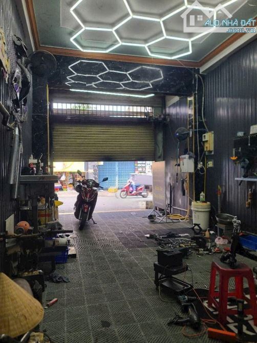 Mặt tiền Trần Quang Cơ - Ngay ngã 3 Đông Quang - 80m2 - 10tr/tháng - Giá 7,9 tỷ - 1