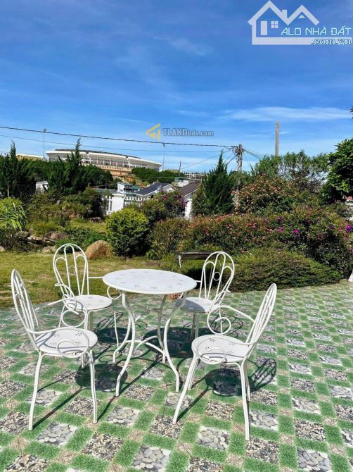 Bán Villa Mặt tiền đường Đông Tĩnh, Phường 8, Đà Lạt cách Hồ Xuân Hương chỉ 2km - 1