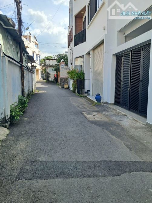 NHÀ 3 TẦNG LINH TÂY 50M GIÁ 7.2 TỶ HẺM XE HƠI THÔNG - 1