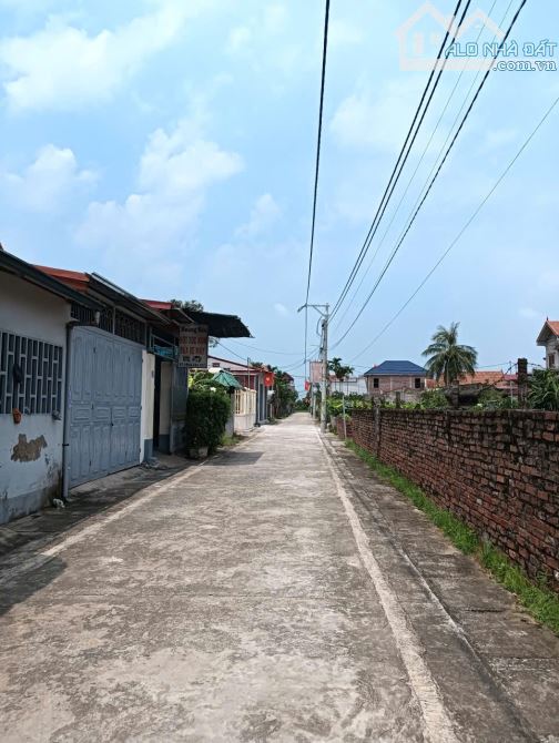 Hồng Vân -thường tín 🛻 ô tô ngủ trong đất 💲 chỉ 2,19 tỷ - 1