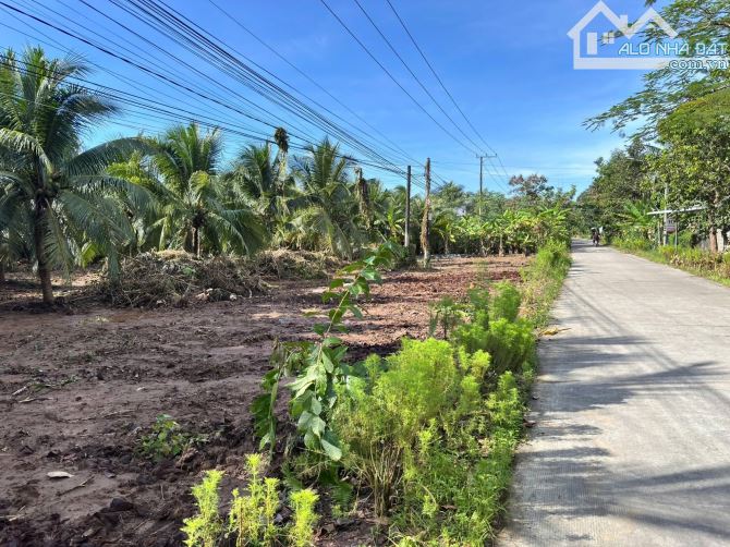 Bán1337m2 đất mặt tiền đường liên xã 4m mỹ thạnh - 1