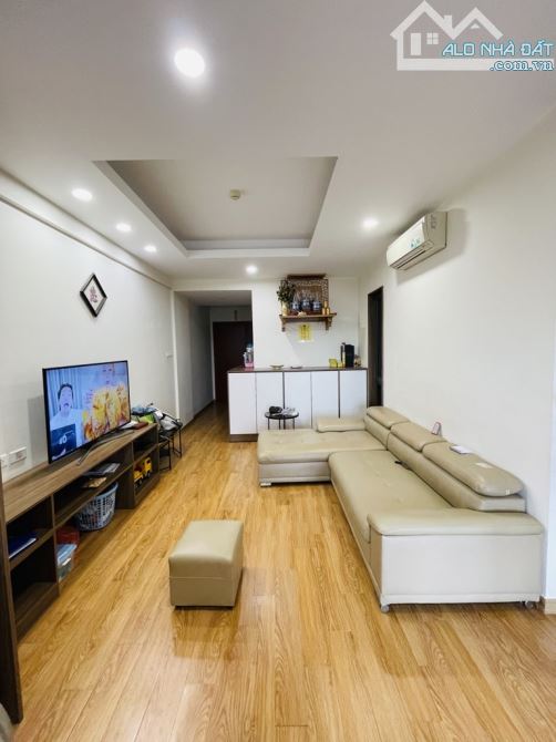 Nhỉnh 4 tỷ chung cư CT36A Trịnh Đình Cửu: 60m2, 2 ngủ, nhà đẹp, chung cư mới, phòng nào cũ - 1