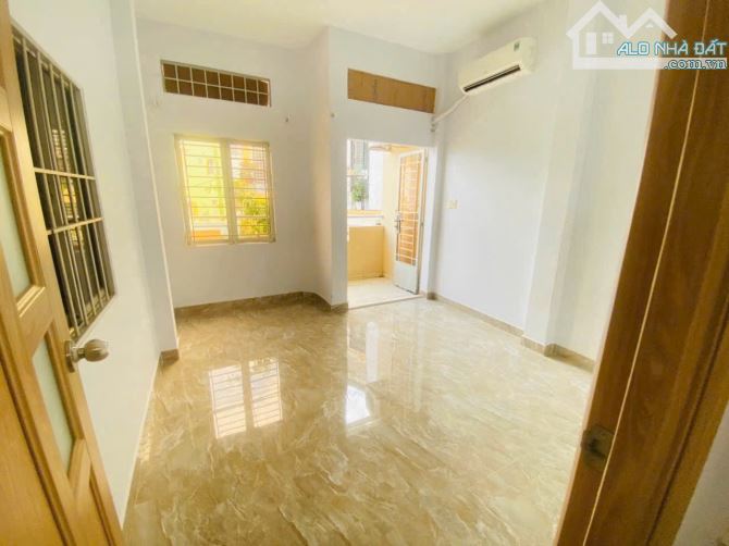 NHÀ 4 Tầng Lê Quang Định | 32m2(3.4x10) | 4 phòng ngủ chỉ 4.65🧄TL  Kết cấu : trệt 2 lầu s - 1