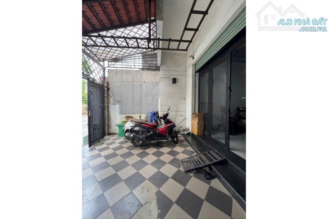 Hạ 200tr bán gấp nhà 4 tầng,5x15,HXH thông sát chợ Xóm Mới, Gò Vấp :nhỉnh 80tr/m - 1