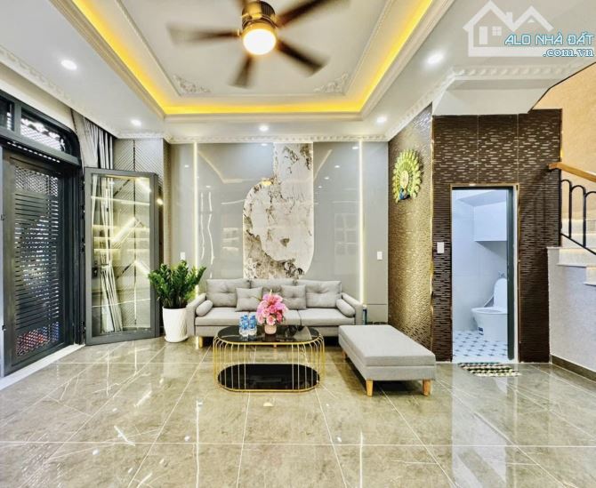 Bán nhà gần CV Gia Định - Đ. Nguyễn Kiệm, Phú Nhuận. Giá: 4 Tỷ 620 / 66m2. Hẻm 5m thông - 1