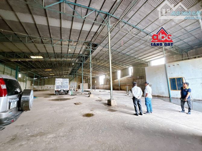 Bán xưởng góc 2 mặt tiền 1600m2 gần trạm thu phí Thiện Tân - 1
