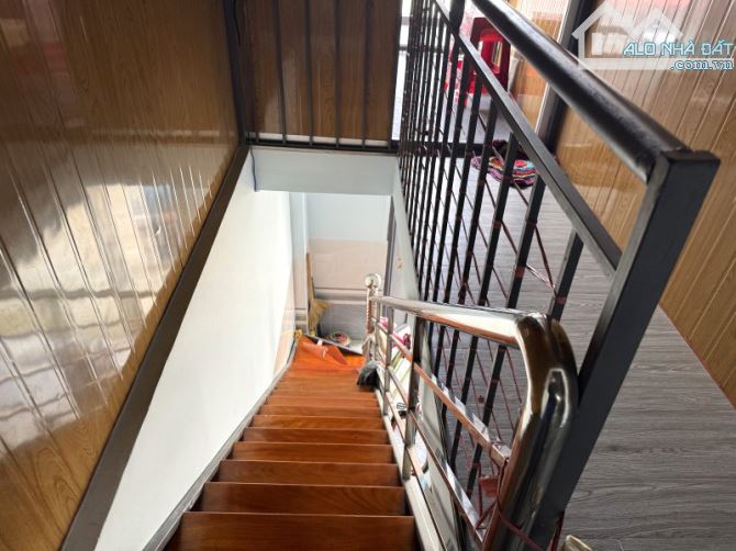 Bán Nhà Linh Xuân Thủ Đức 52m² Full Thổ – Hẻm Xe Hơi, Khu Phân Lô Đẹp, Giá Chỉ 4.15 Tỷ - 1